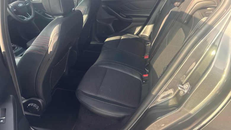 Ford Focus 1.0 EcoBoost 125 ST-Line X 5dr Petrol Hatchback